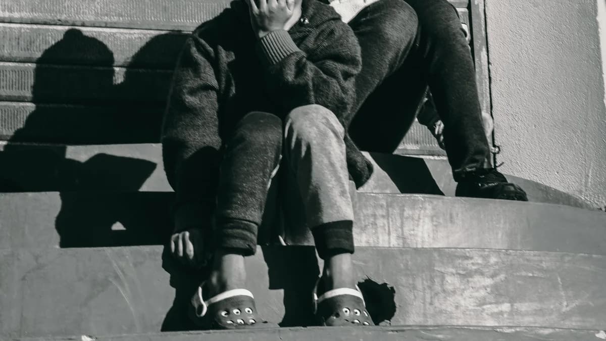 RESCATAN A CUATRO NIÑOS: SUS PADRES CONSUMÍAN BEBIDAS ALCOHÓLICAS POR VARIOS DÍAS EN UN DOMICILIO
